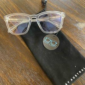 New! Quay Blue Light Filtering Glasses 👓